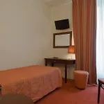 Le Faubourg Opera 2* Paris