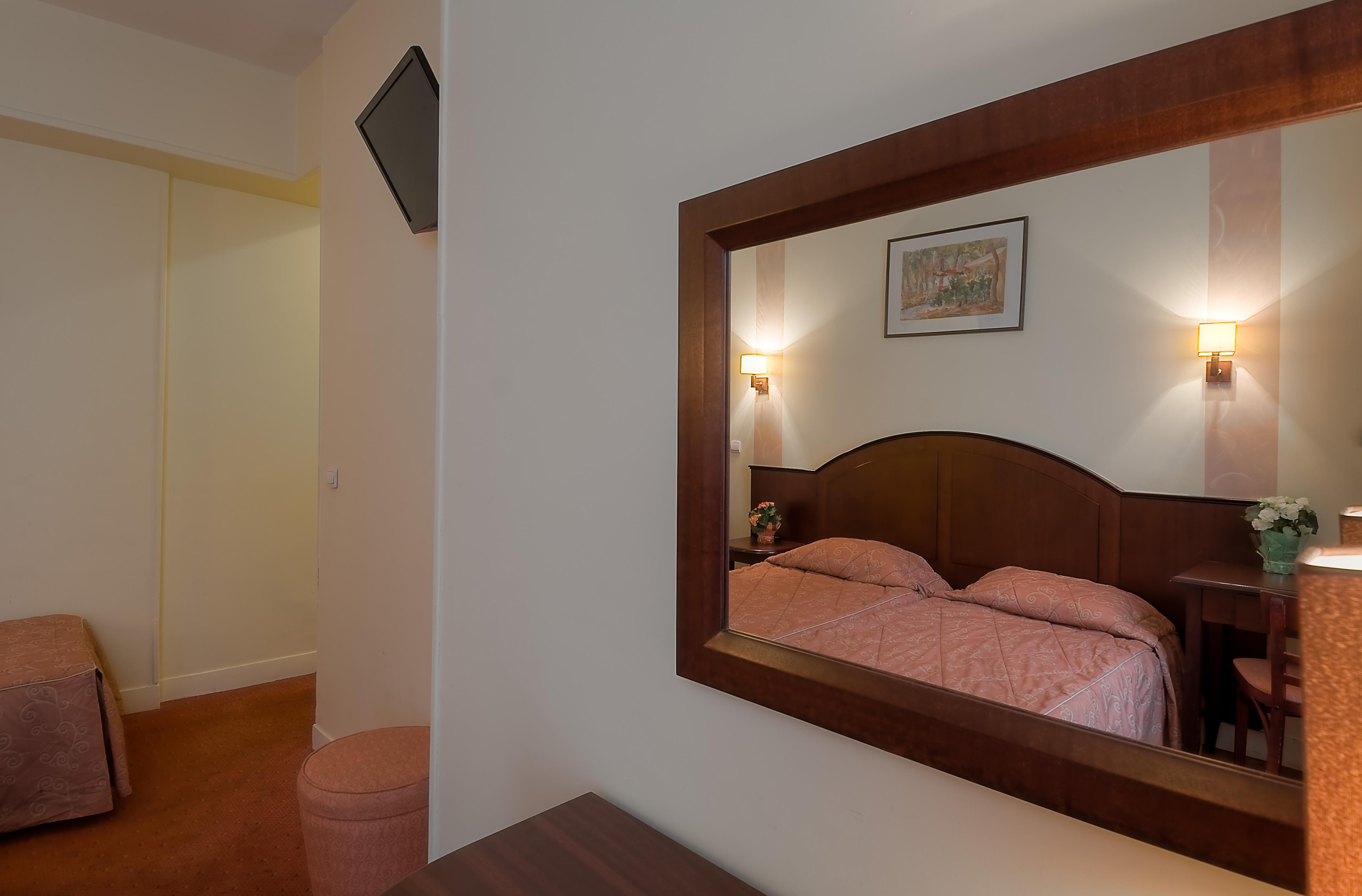 Le Faubourg Opera 2*