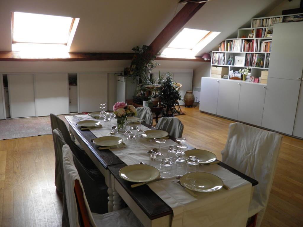 Le Faubourg Opera Paris